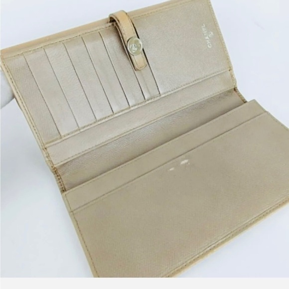 CHANEL CC Coco & Cream Colored Long Leather Button Wallet - Picture 3 of 14